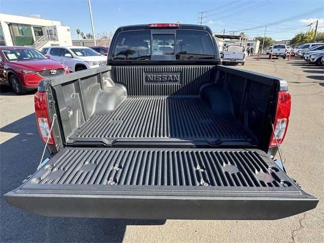 2018 Nissan Frontier Crew Cab 4x2 SV V6 Automatic - 22740238 - 14