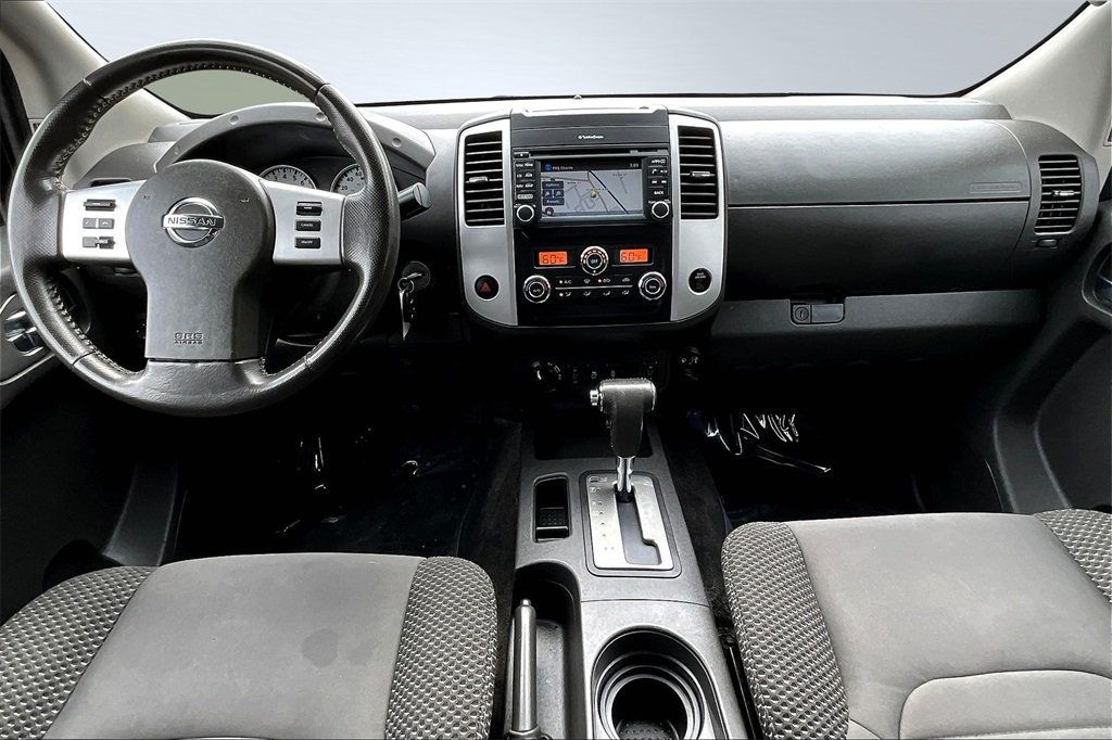 2018 Nissan Frontier Crew Cab PRO-4X photo 14