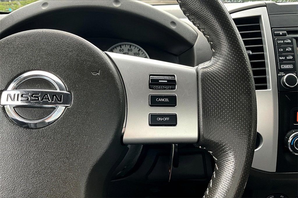 2018 Nissan Frontier Crew Cab PRO-4X photo 16