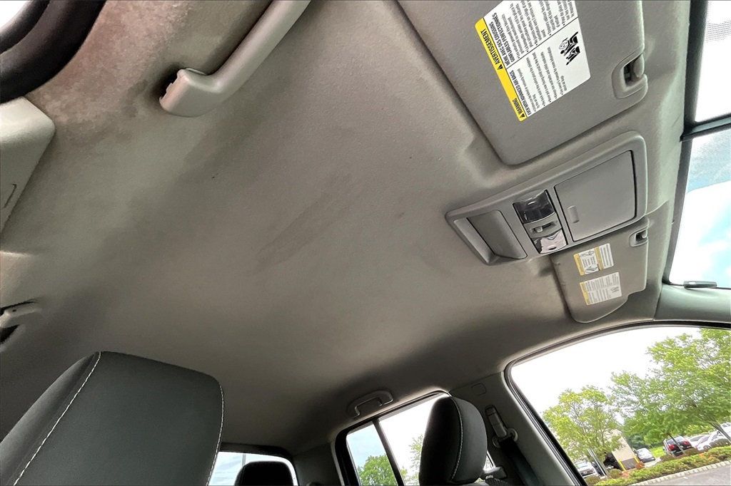 2018 Nissan Frontier Crew Cab PRO-4X photo 22