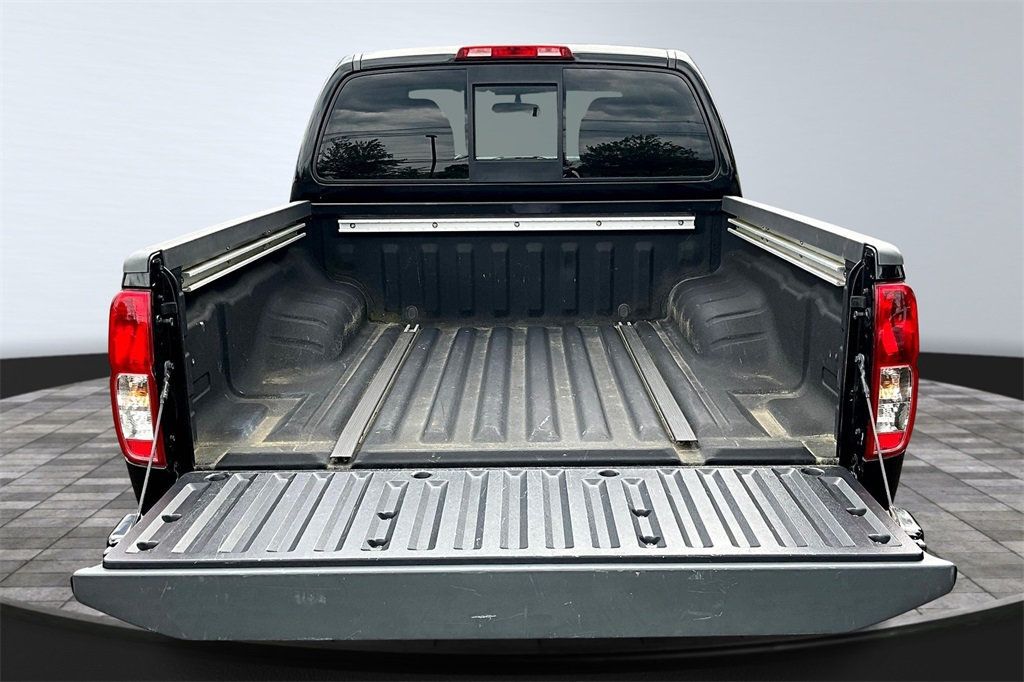 2018 Nissan Frontier Crew Cab PRO-4X photo 26