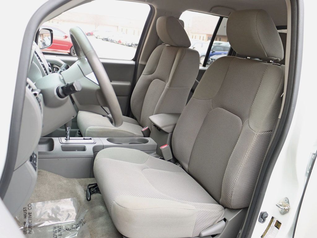 2018 Nissan Frontier Crew Cab 4x4 SV V6 Auto Midnight Edition - 22967999 - 18