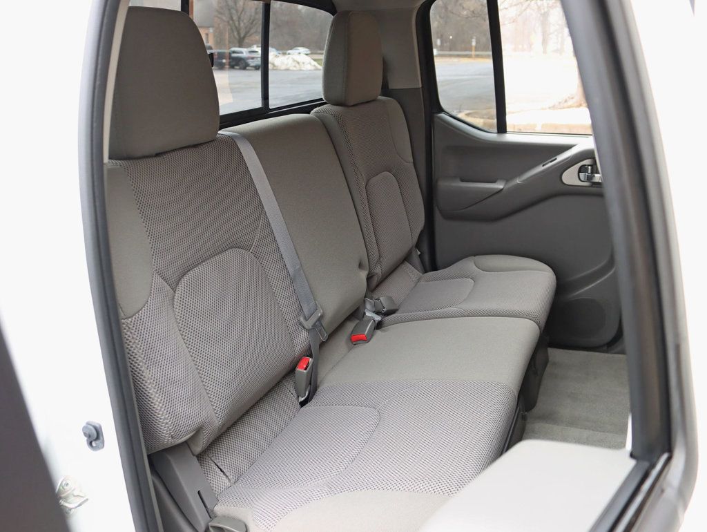 2018 Nissan Frontier Crew Cab 4x4 SV V6 Auto Midnight Edition - 22967999 - 21