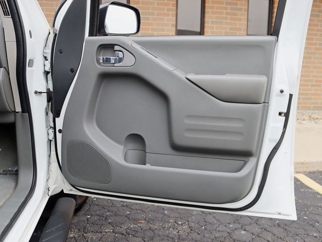 2018 Nissan Frontier Crew Cab 4x4 SV V6 Auto Midnight Edition - 22967999 - 23