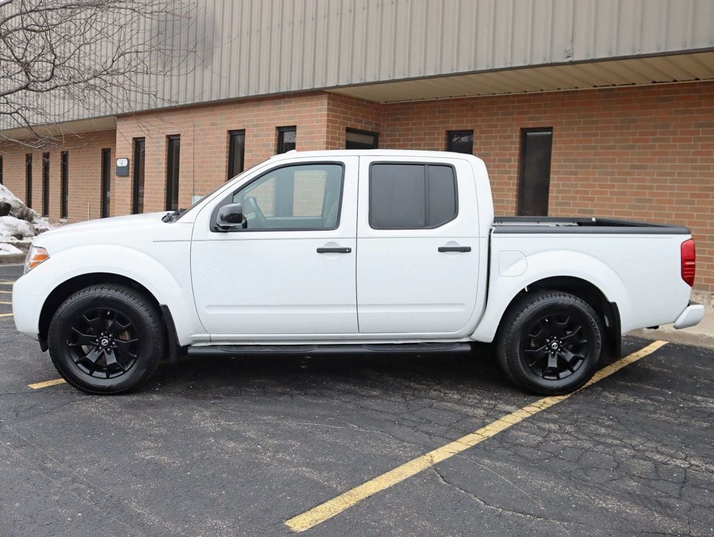 2018 Nissan Frontier Crew Cab 4x4 SV V6 Auto Midnight Edition - 22967999 - 6