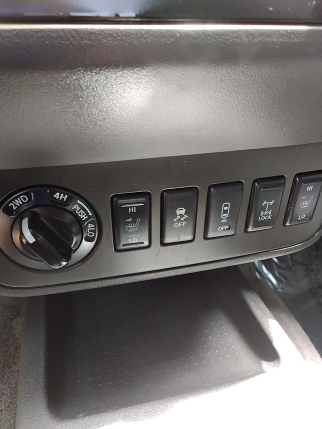 2018 Nissan Frontier PRO -4X 4WD - 23061729 - 18
