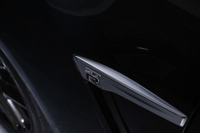 2018 Nissan GT-R Premium - 23012006 - 21