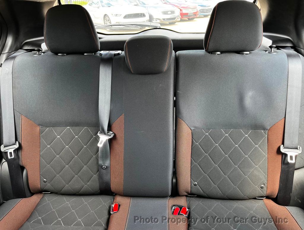 2018 Nissan Kicks  - 23031861 - 18