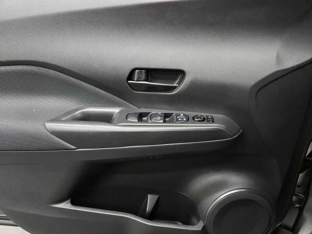 2018 Nissan Kicks S FWD - 22934072 - 13