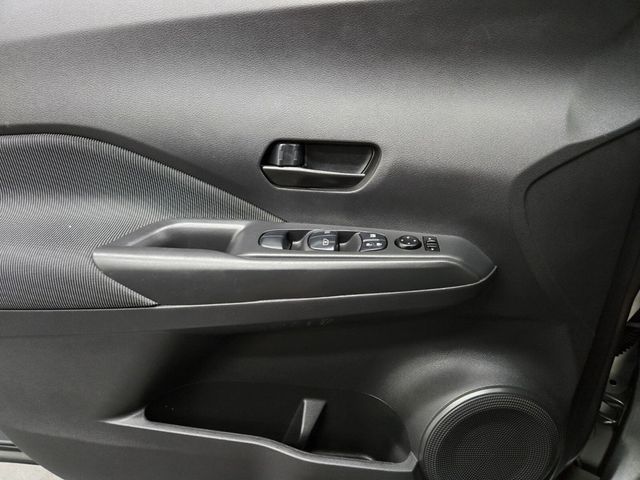 2018 Nissan Kicks S FWD - 22934072 - 13