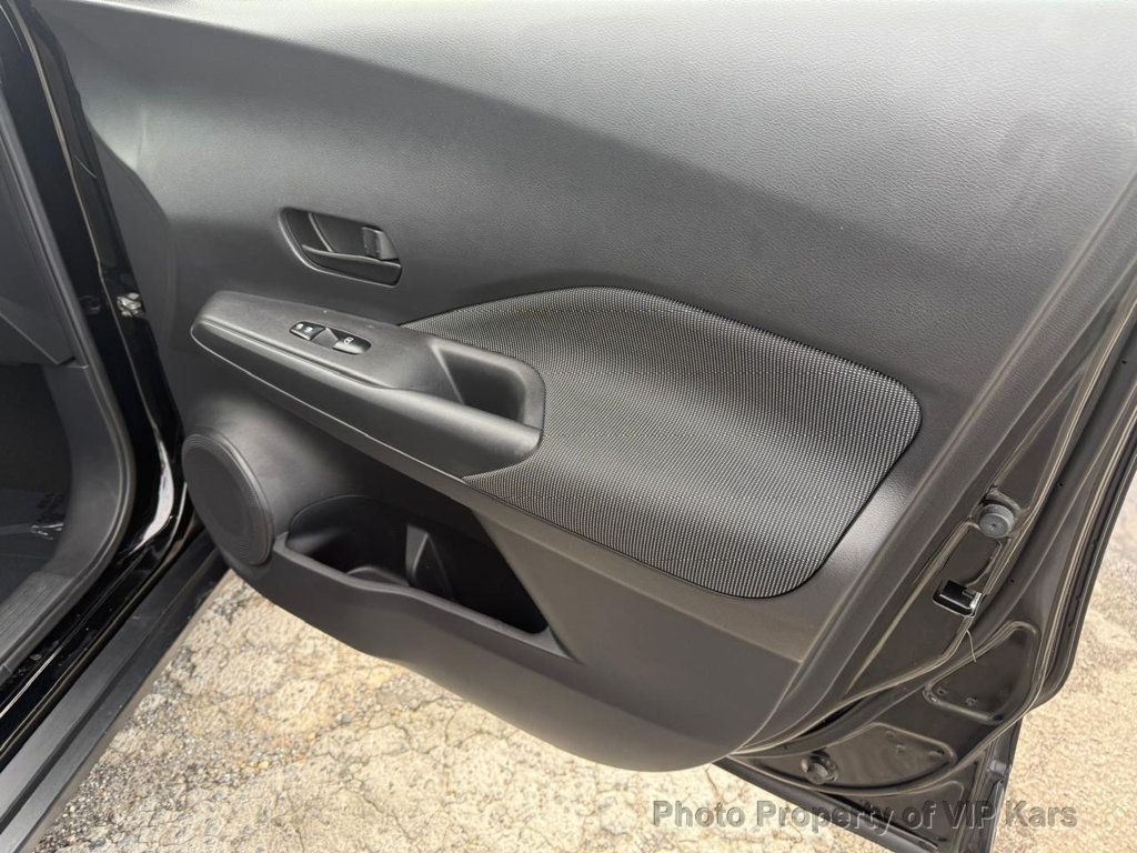 2018 Nissan Kicks S FWD - 22893513 - 9