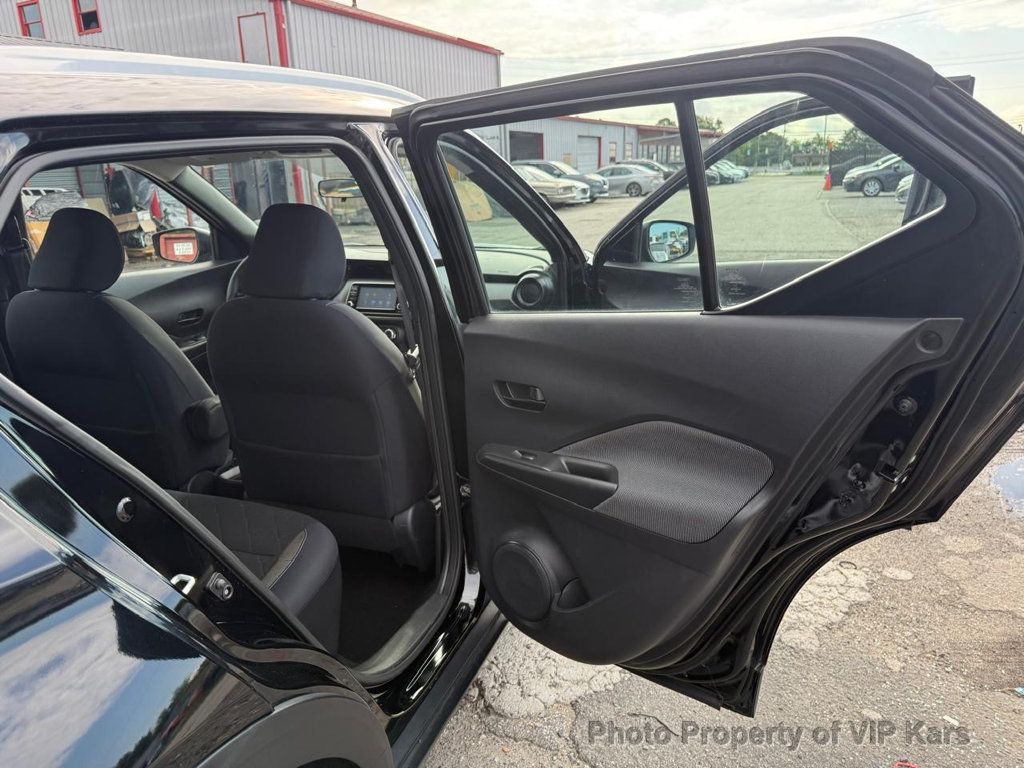 2018 Nissan Kicks S FWD - 22893513 - 14