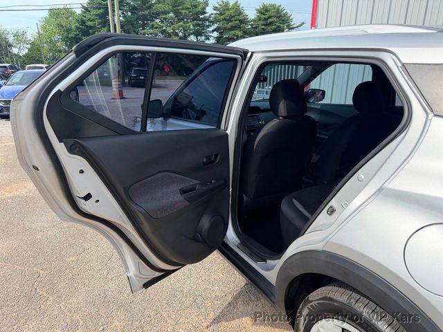 2018 Nissan Kicks S FWD - 23039993 - 11
