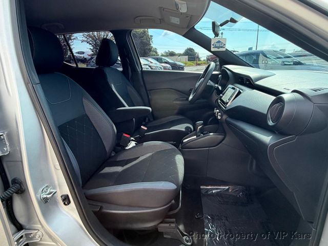 2018 Nissan Kicks S FWD - 23039993 - 17