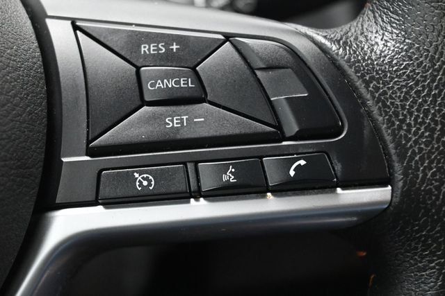 2018 Nissan Kicks SR FWD - 23046345 - 17