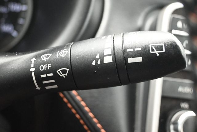 2018 Nissan Kicks SR FWD - 23046345 - 19