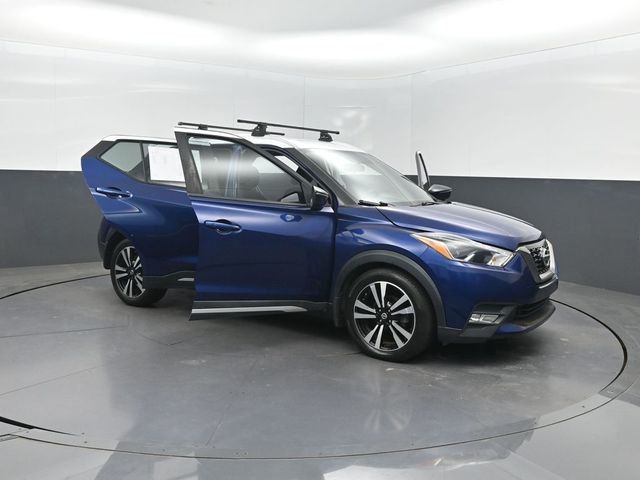 2018 Nissan Kicks SR FWD - 23046345 - 30