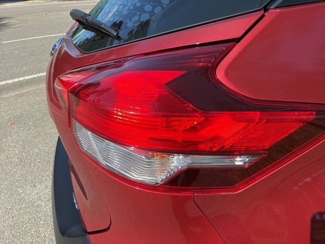 2018 Nissan Kicks SV FWD - 23006952 - 13