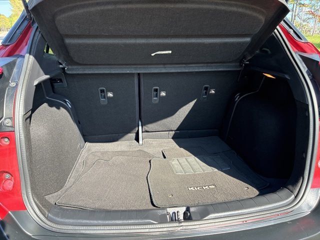 2018 Nissan Kicks SV FWD - 23006952 - 17