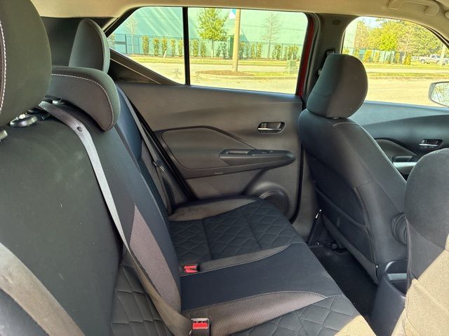 2018 Nissan Kicks SV FWD - 23006952 - 24