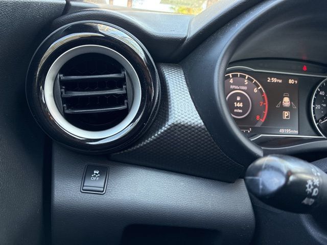 2018 Nissan Kicks SV FWD - 23006952 - 26