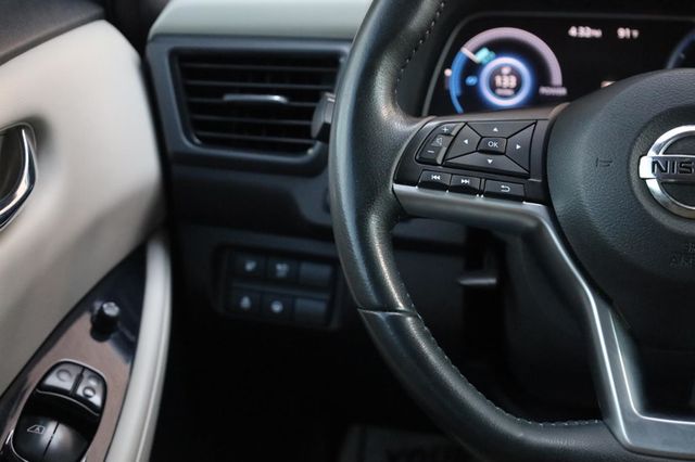 2018 Nissan LEAF SL - 23044765 - 30