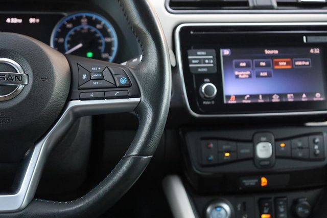 2018 Nissan LEAF SL - 23044765 - 31