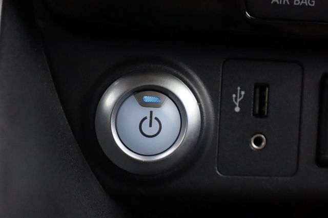 2018 Nissan LEAF SL - 23044765 - 32