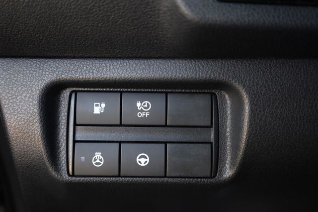 2018 Nissan LEAF SL - 23044765 - 33