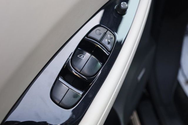 2018 Nissan LEAF SL - 23044765 - 34