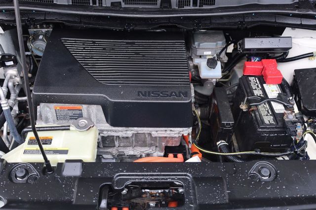 2018 Nissan LEAF SV - 23059166 - 10