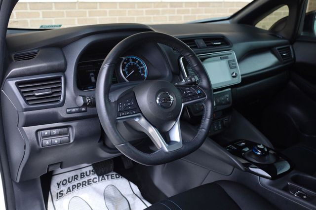 2018 Nissan LEAF SV - 23059166 - 12