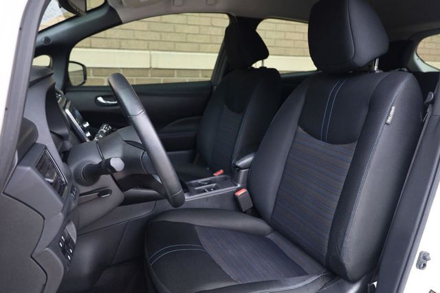 2018 Nissan LEAF SV - 23059166 - 14