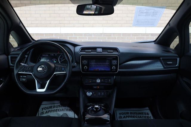 2018 Nissan LEAF SV - 23059166 - 25