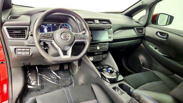 2018 Nissan Leaf SV Hatchback w/ Technology Package - 23068918 - 10