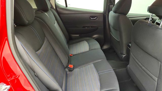 2018 Nissan Leaf SV Hatchback w/ Technology Package - 23068918 - 21