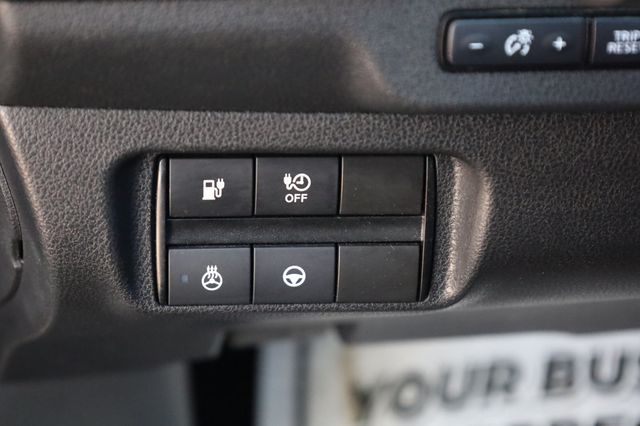 2018 Nissan Leaf SV w/ Tech Pkg! - 22980152 - 27