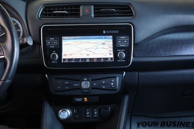 2018 Nissan Leaf SV w/ Tech Pkg! - 22980152 - 30