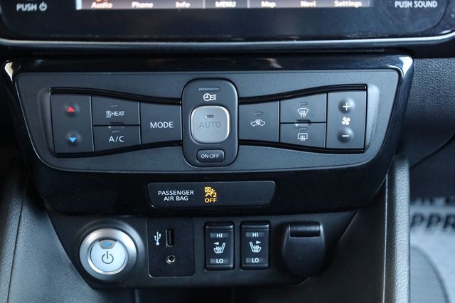 2018 Nissan Leaf SV w/ Tech Pkg! - 22980152 - 34