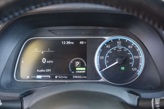 2018 Nissan Leaf SV w/ Tech Pkg! - 22980152 - 38