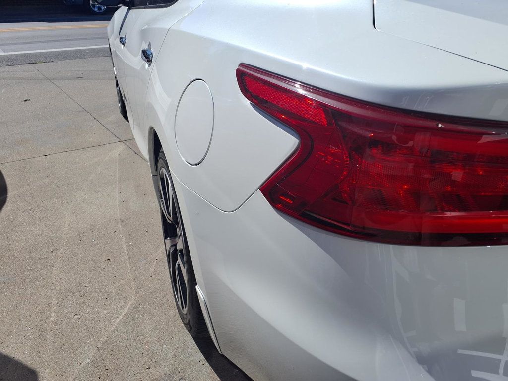 Nissan Maxima photo 16