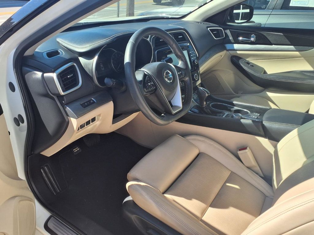 Nissan Maxima photo 6