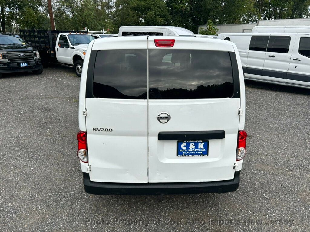 2018 Nissan NV200 S photo 11