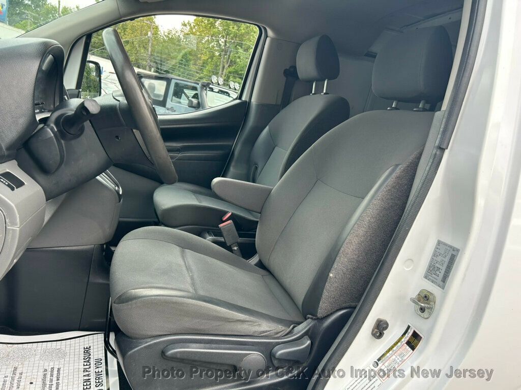 2018 Nissan NV200 S photo 18