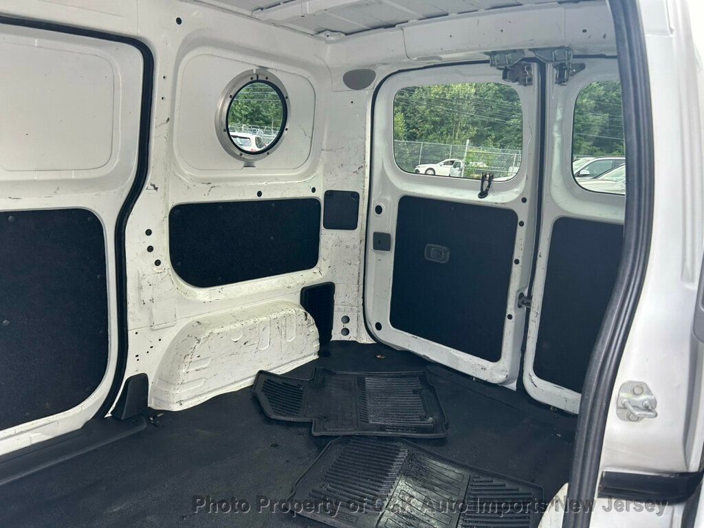 2018 Nissan NV200 S photo 26