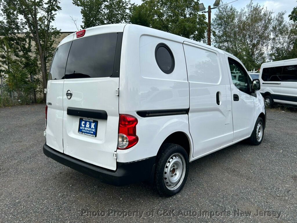 2018 Nissan NV200 S photo 8