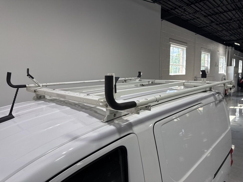 2018 Nissan NV200 SV photo 10