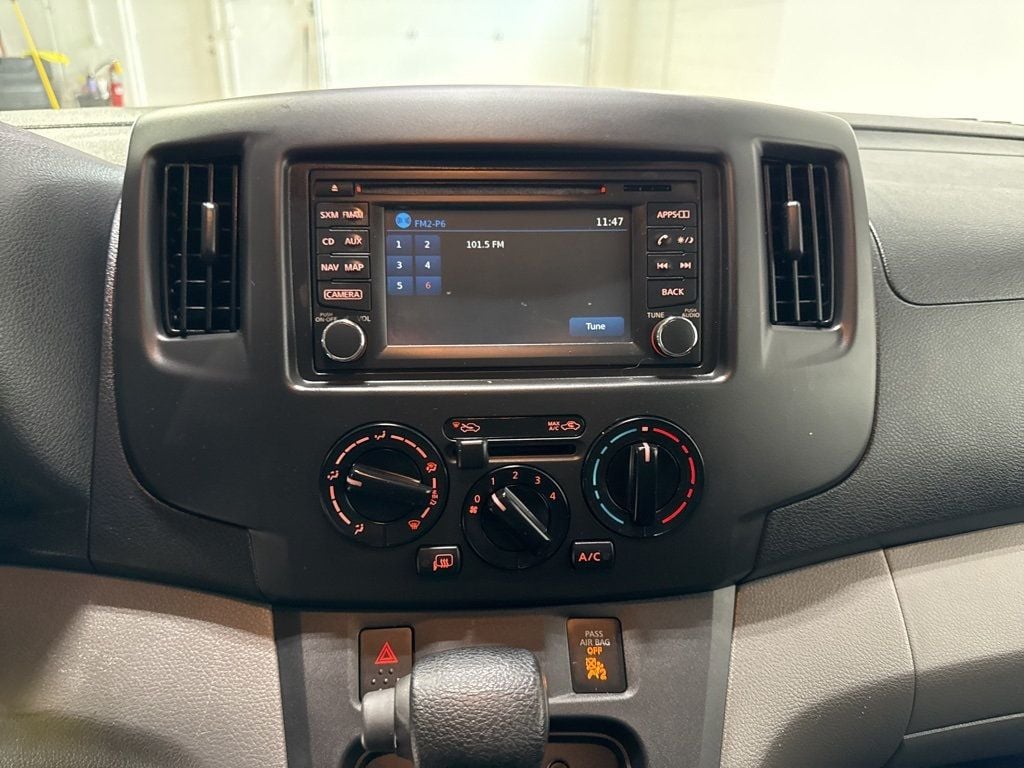 2018 Nissan NV200 SV photo 16