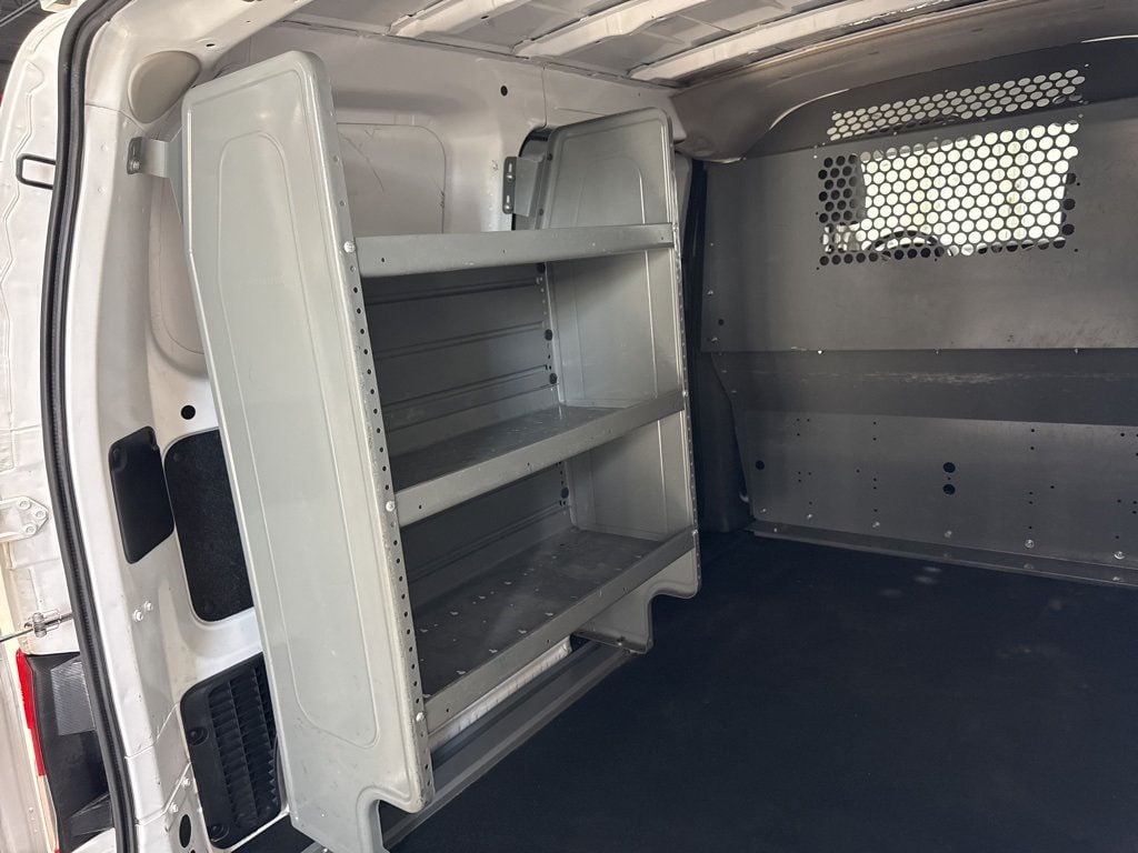 2018 Nissan NV200 SV photo 31
