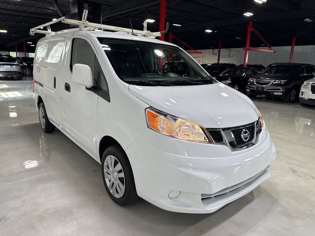 2018 Nissan NV200 SV photo 8